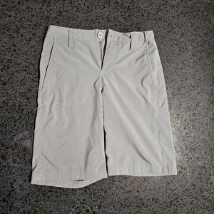 Under Armour Grey Golf Shorts Youth Medium.